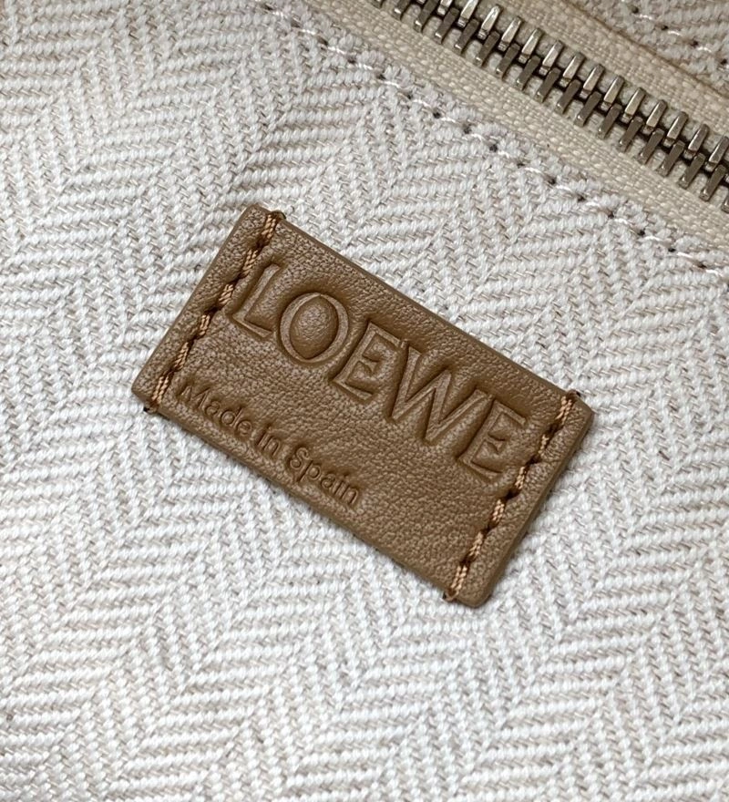 Classic Loewe Travel Bags 61094