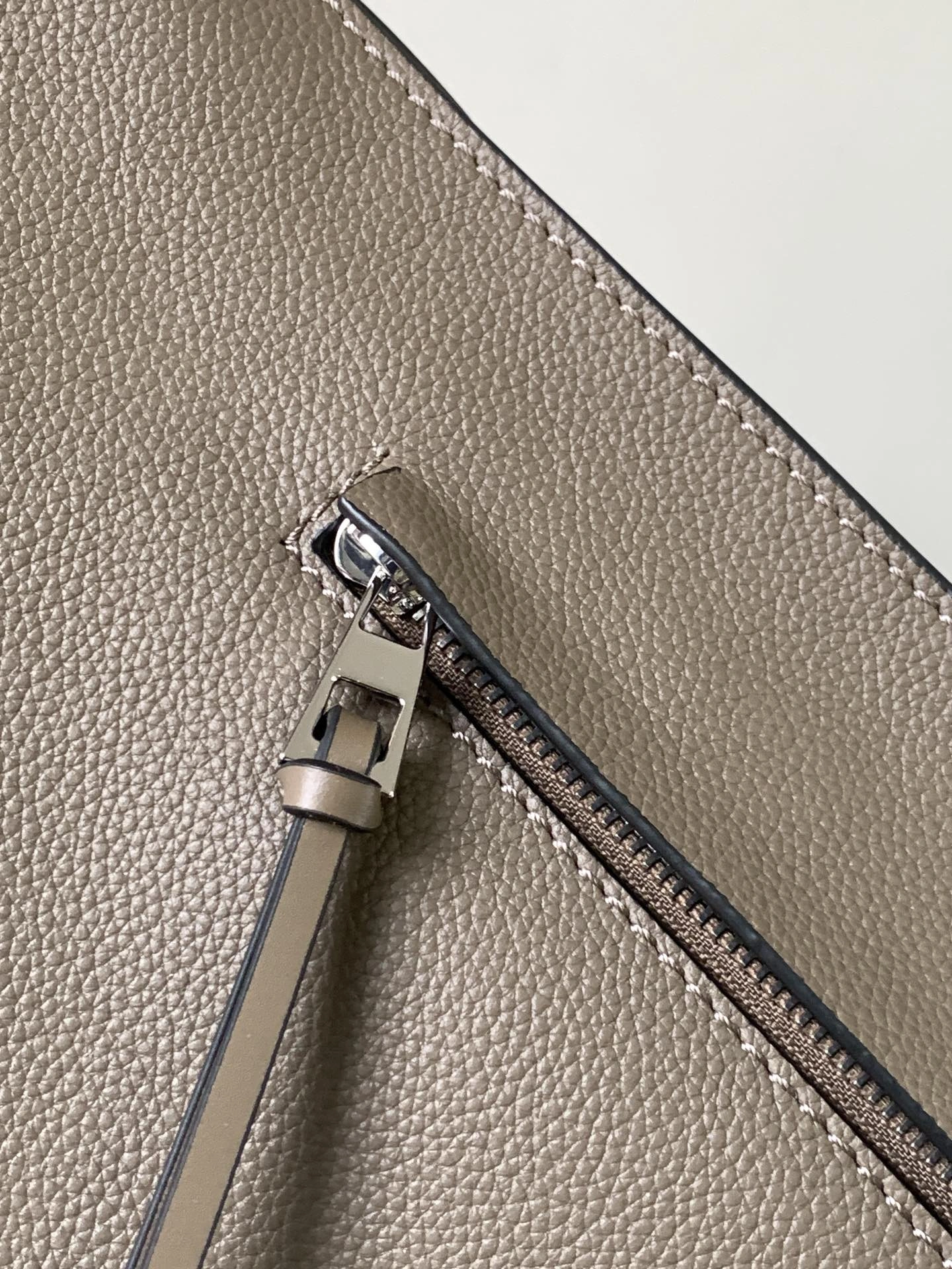 TravelReady Loewe Waist Chest Packs 71830