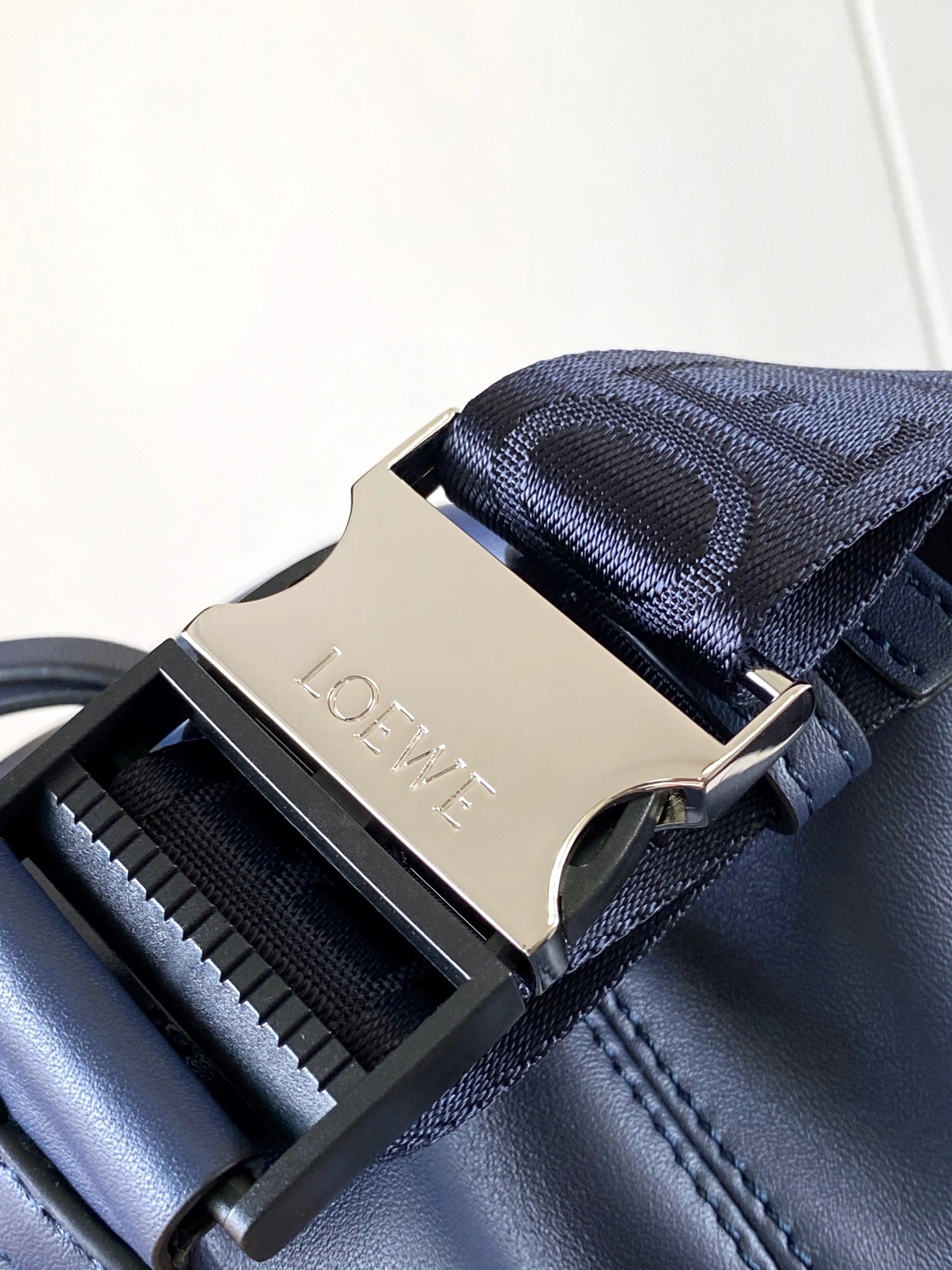 WellDesigned Loewe Waist Chest Packs 71825