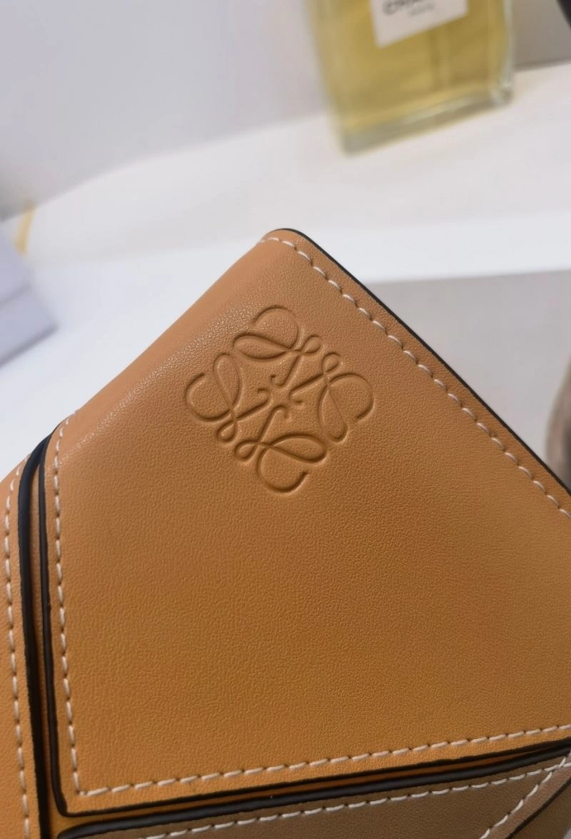 Compact Loewe Wallets Purse 85975