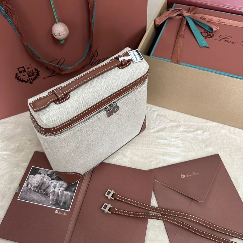 Sporty Loro Piana Backpacks 44078