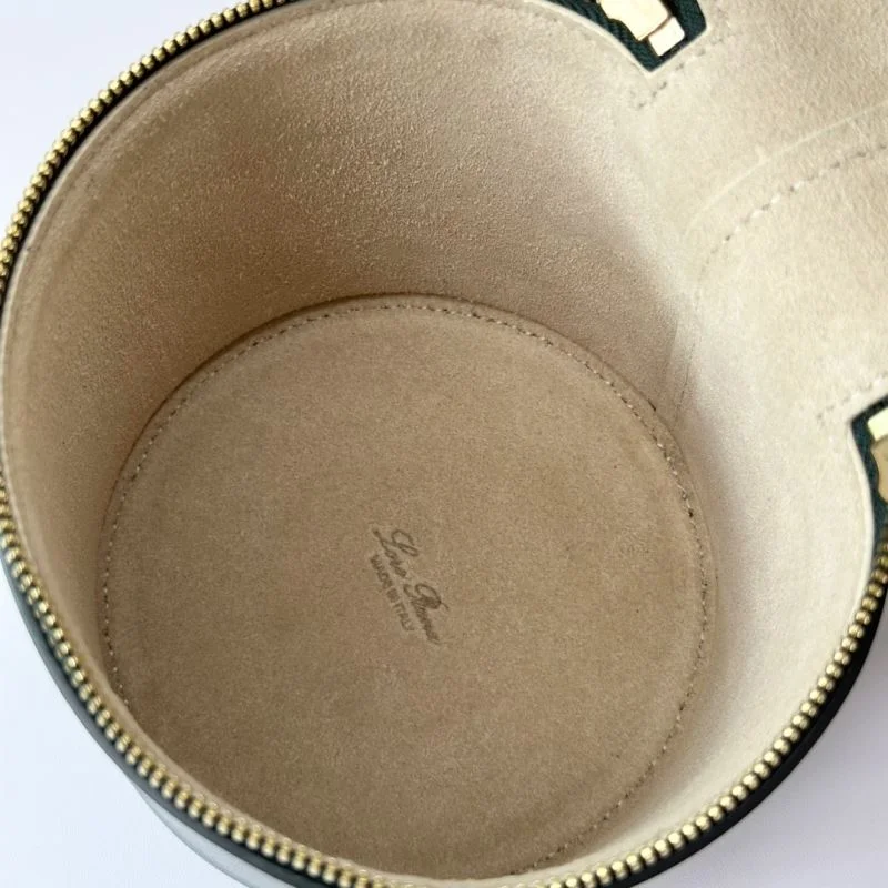 Loro Piana Bucket Bags Sleek 44467