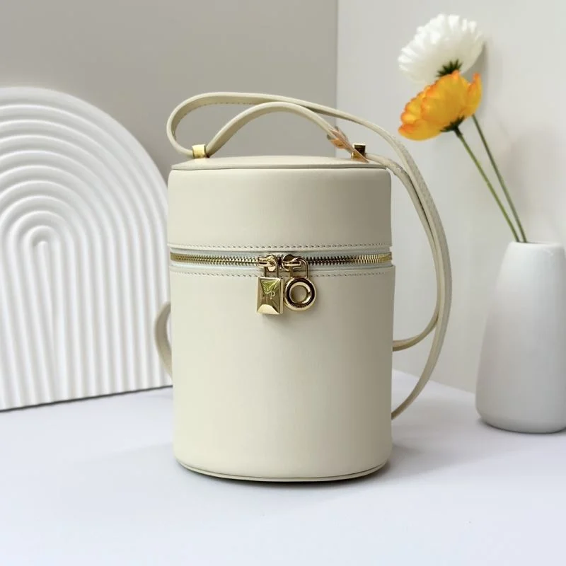 Loro Piana Bucket Bags Minimalist 44475