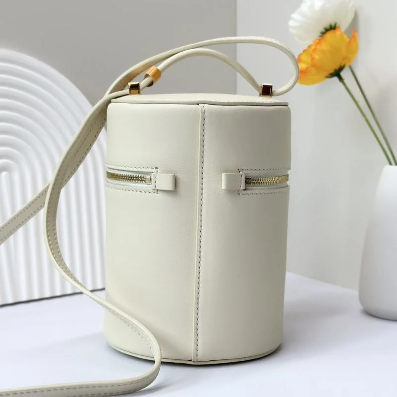 Loro Piana Bucket Bags Minimalist 44475