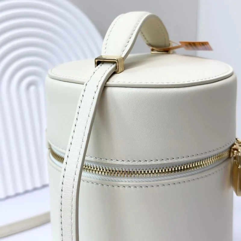 Loro Piana Bucket Bags Minimalist 44475
