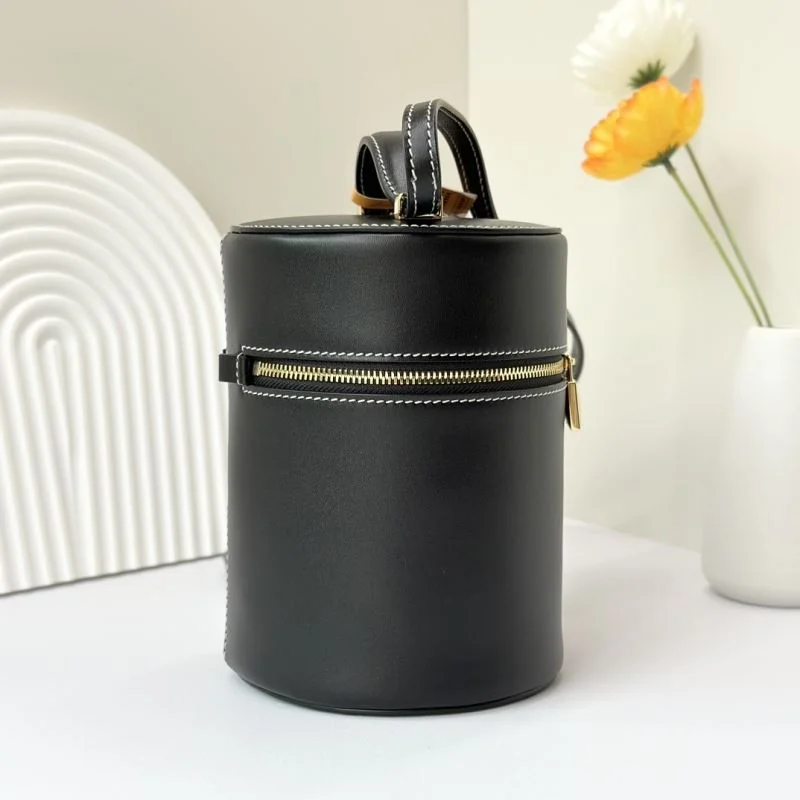 Loro Piana Bucket Bags Elegant 44464