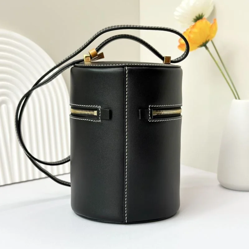 Loro Piana Bucket Bags Elegant 44464