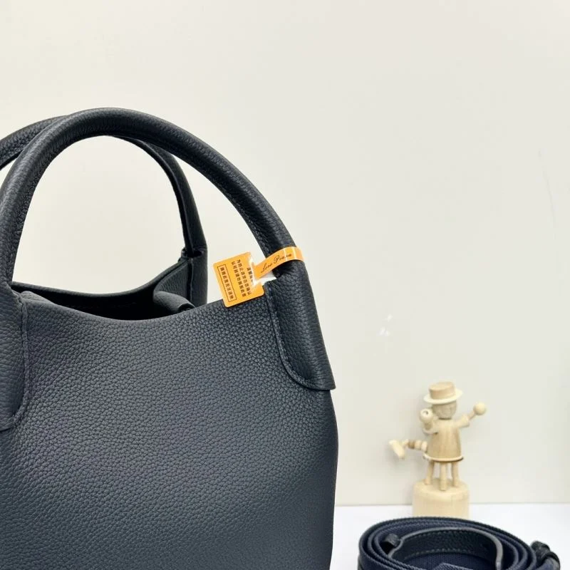 Flexible Loro Piana Bucket Bags 44367