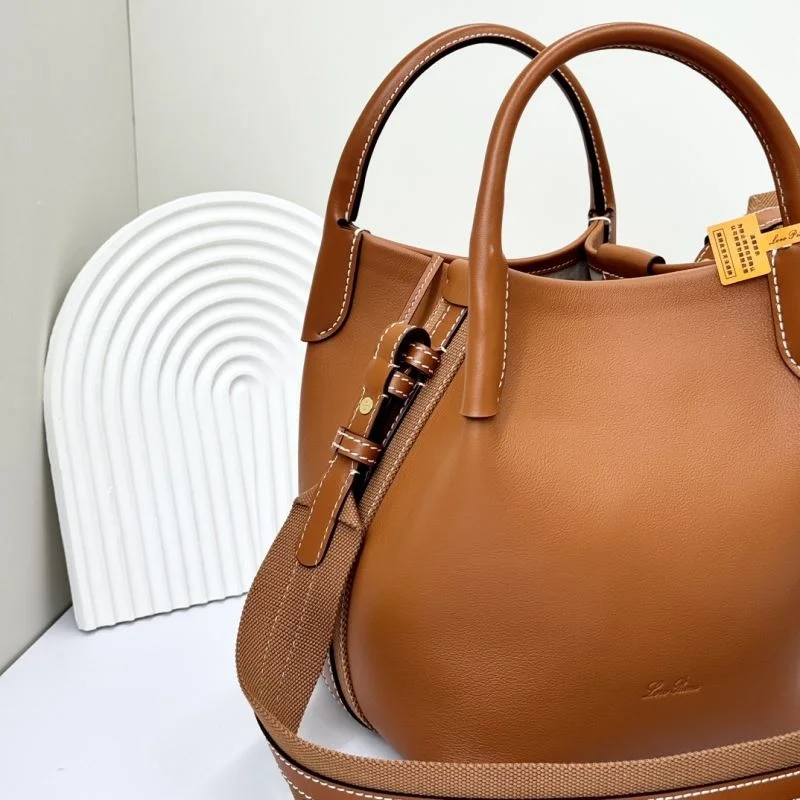 Lightweight Loro Piana Bucket Bags 44357