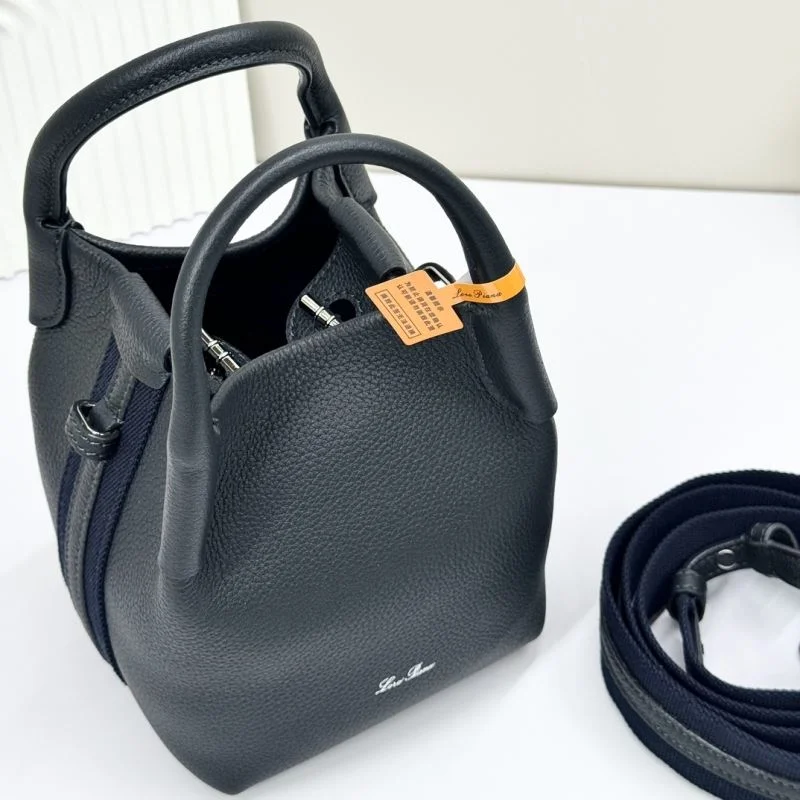 Loro Piana Bucket Bags Flexible 44382