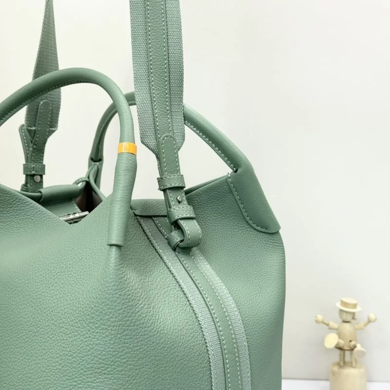 Cozy Loro Piana Bucket Bags 44375
