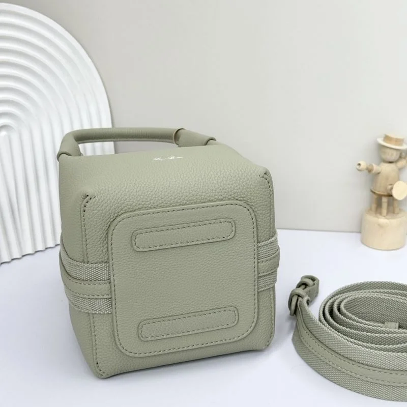 Loro Piana Bucket Bags Premium 44332