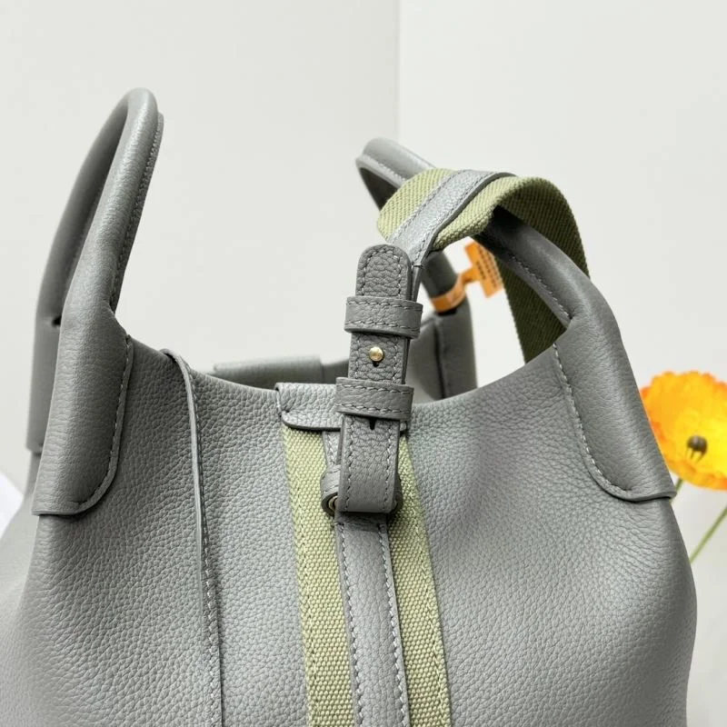 Loro Piana Bucket Bags Chic 44326