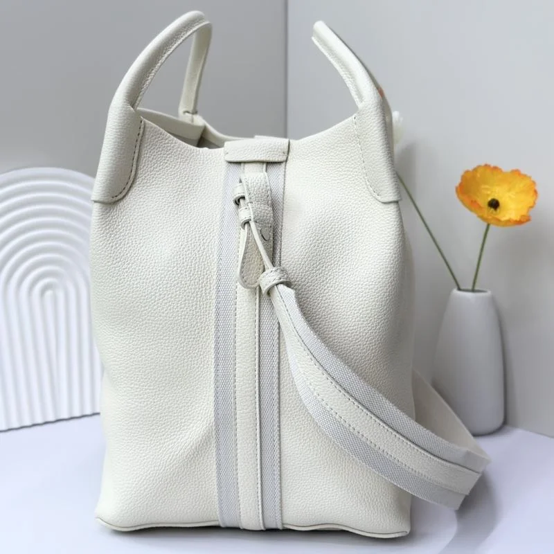 Loro Piana Bucket Bags Snug 44311