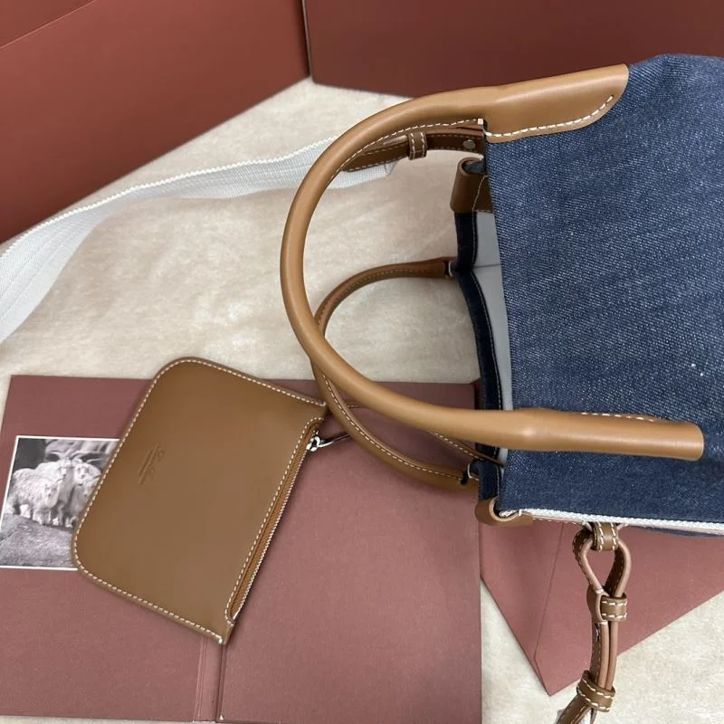Loro Piana Bucket Bags TimelessDesign 44049