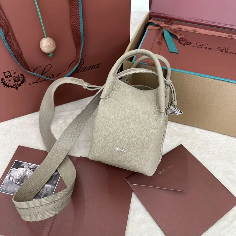 Durable Loro Piana Bucket Bags 44050