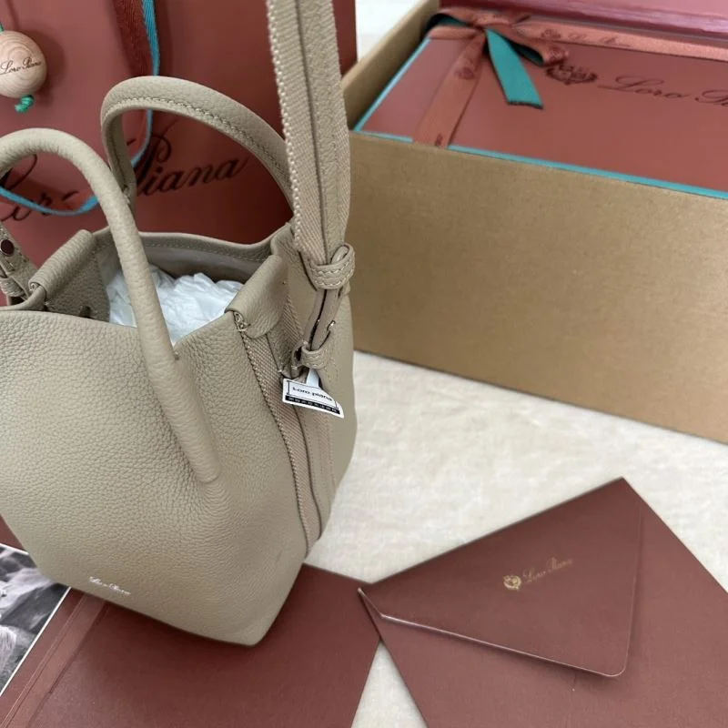 Durable Loro Piana Bucket Bags 44050