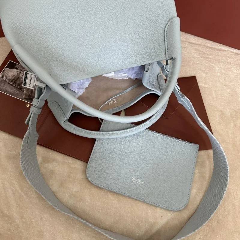 Loro Piana Bucket Bags Lightweight 44084