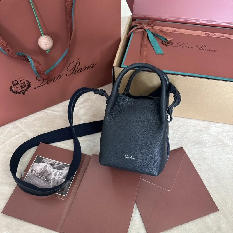 Sleek Loro Piana Bucket Bags 44029