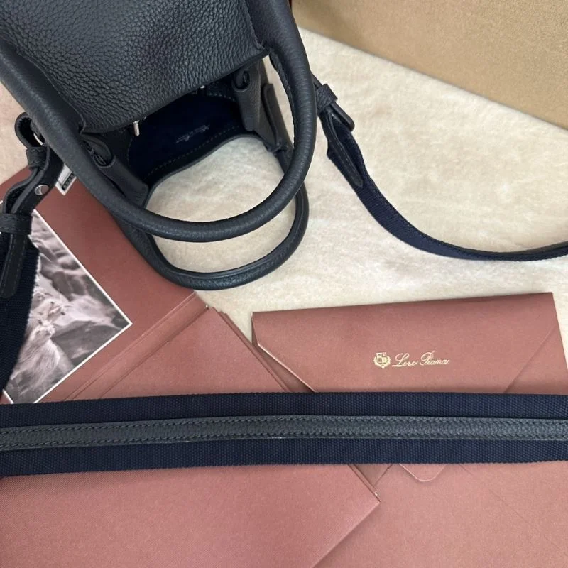 Sleek Loro Piana Bucket Bags 44029