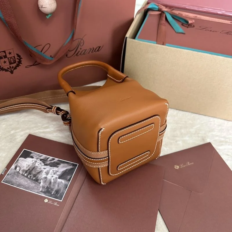 Loro Piana Bucket Bags RelaxedFit 44028