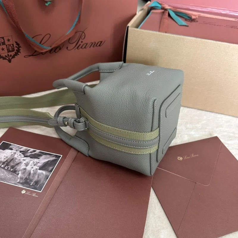 Refined Loro Piana Bucket Bags 44021