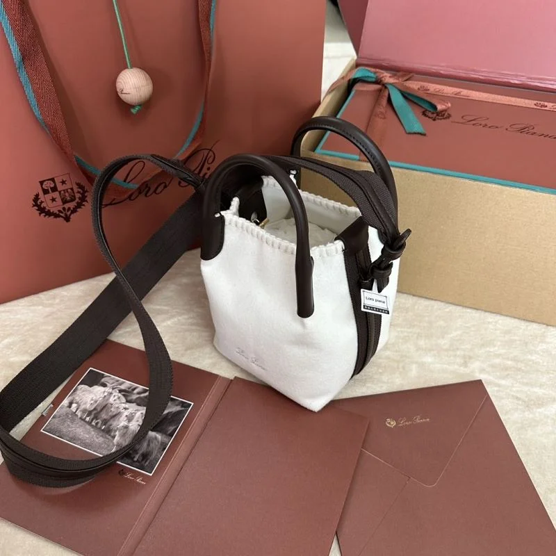 Loro Piana Bucket Bags Stretchable 44024