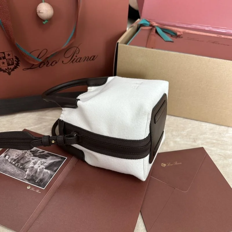 Loro Piana Bucket Bags Stretchable 44024