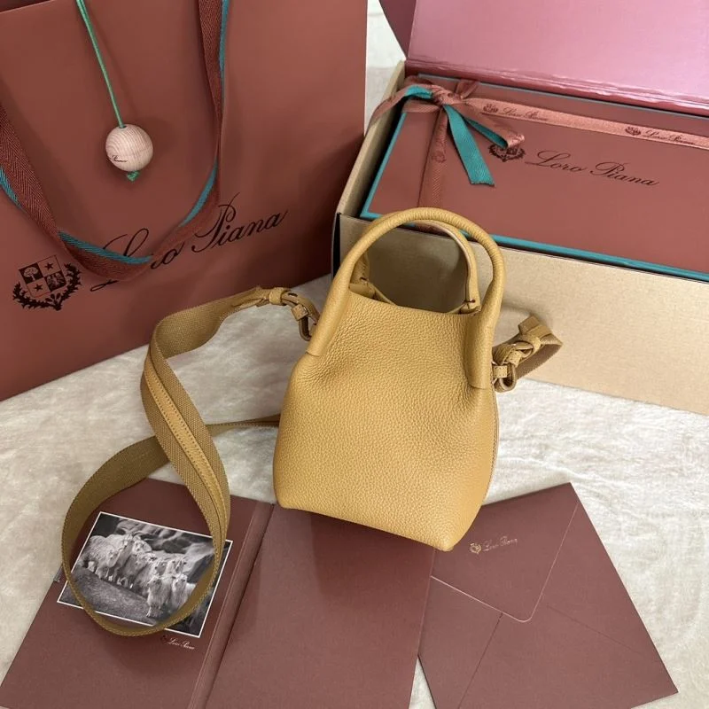 Loro Piana Bucket Bags Supportive 44020