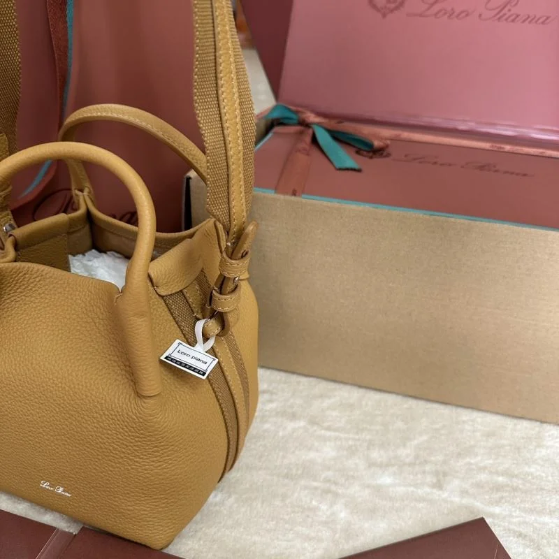 Loro Piana Bucket Bags Supportive 44020
