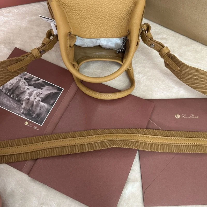 Loro Piana Bucket Bags Supportive 44020
