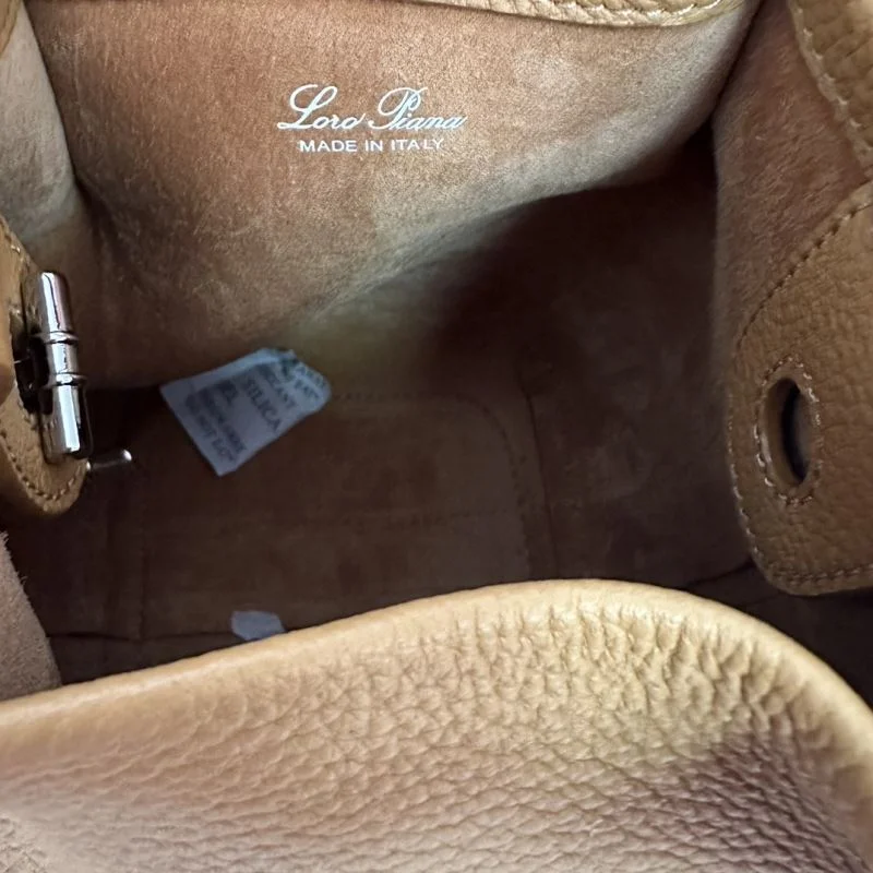 Loro Piana Bucket Bags Supportive 44020