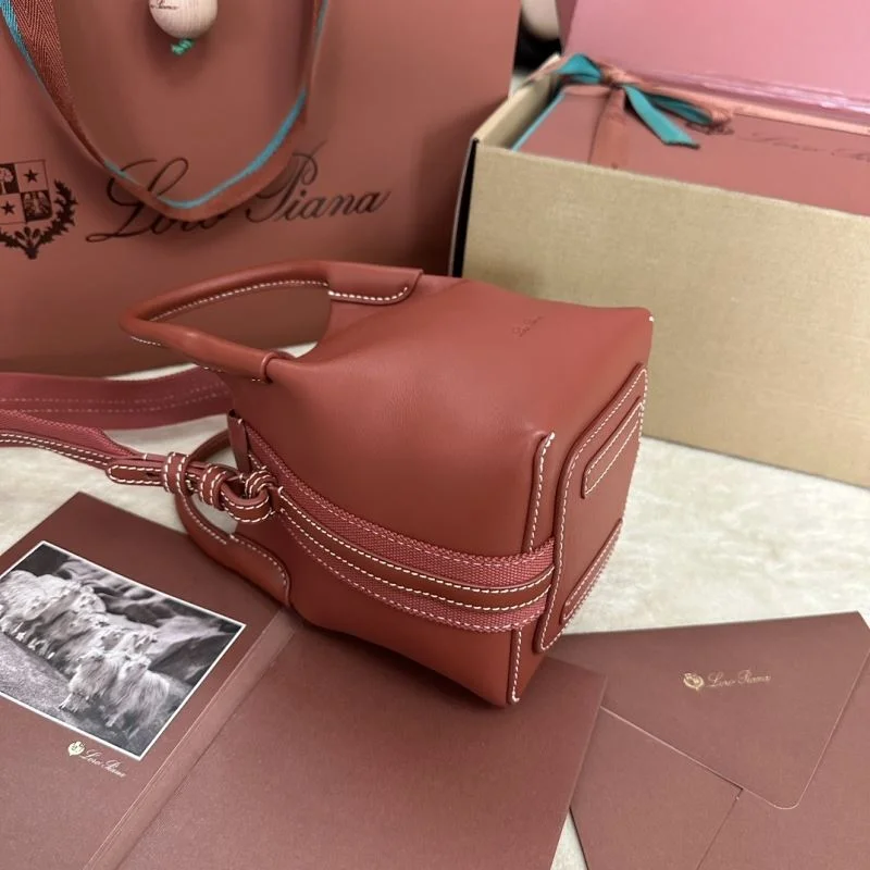 Loro Piana Bucket Bags Versatile 44027