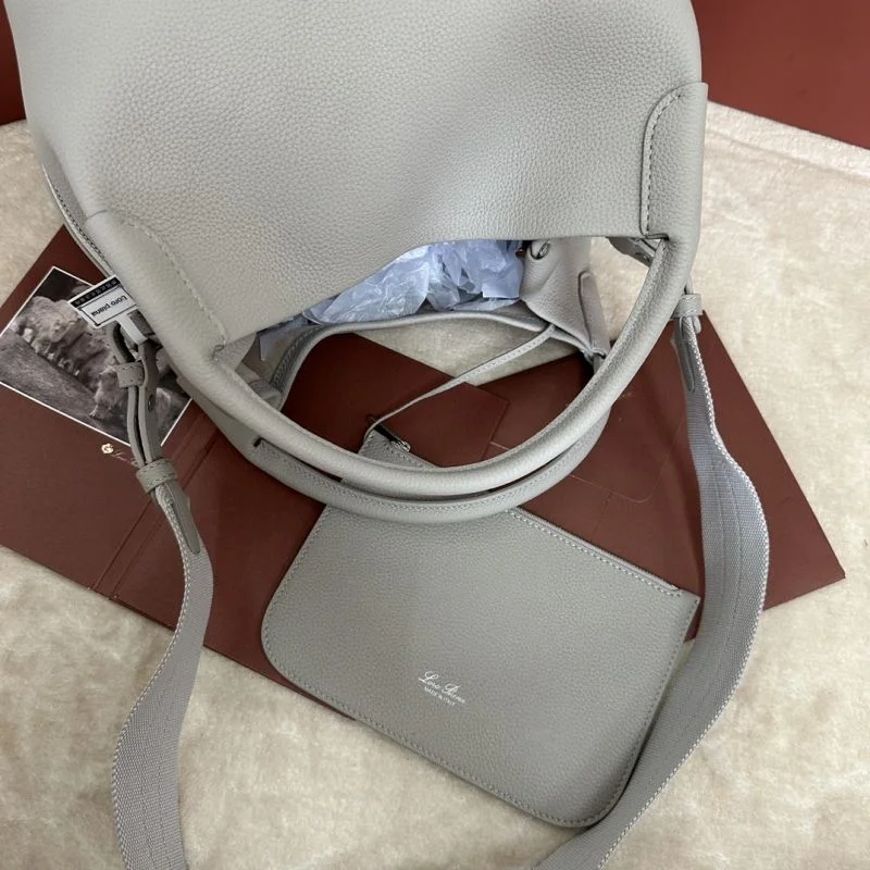 Durable Loro Piana Bucket Bags 44014