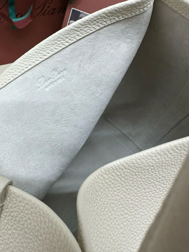 Functional Loro Piana Bucket Bags 44094