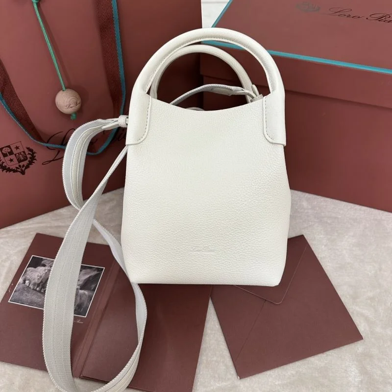 Loro Piana Bucket Bags Chic 44017