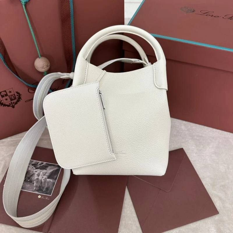 Loro Piana Bucket Bags Chic 44017