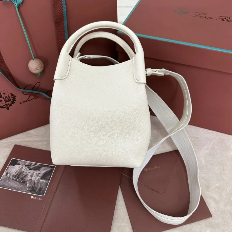 Loro Piana Bucket Bags Chic 44017