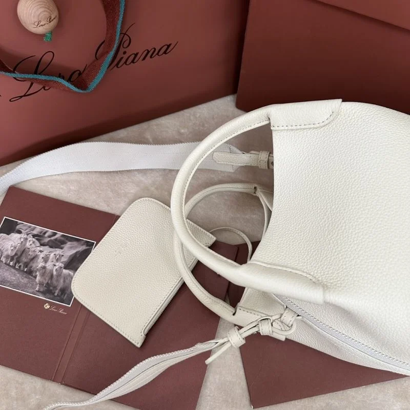 Loro Piana Bucket Bags Chic 44017