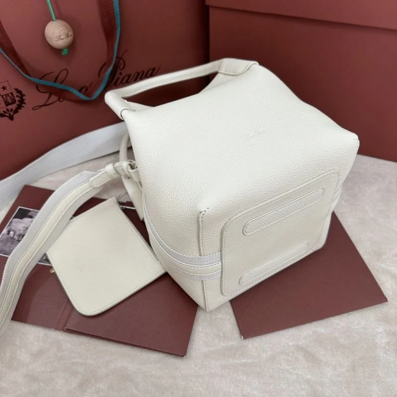 Loro Piana Bucket Bags Chic 44017