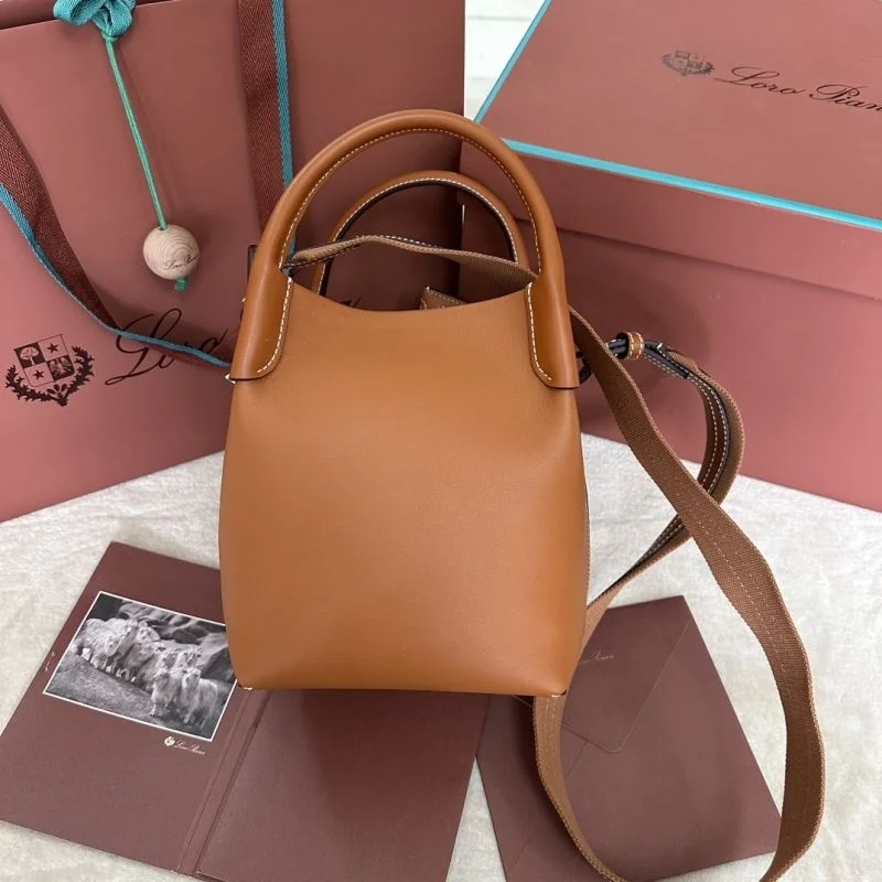 Loro Piana Bucket Bags Versatile 44007
