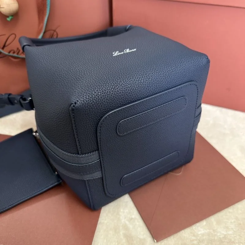Resilient Loro Piana Bucket Bags 44004