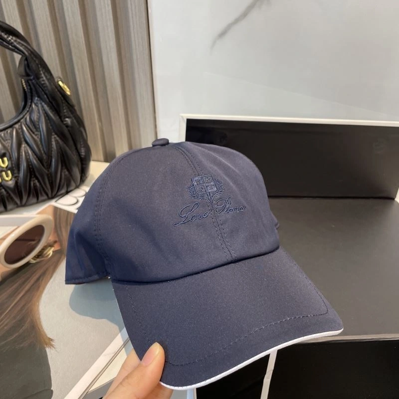 Loro Piana Caps Practical 258326