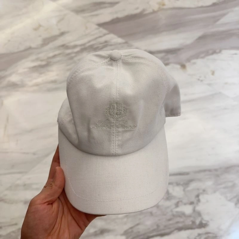 Loro Piana Caps Classic 258310