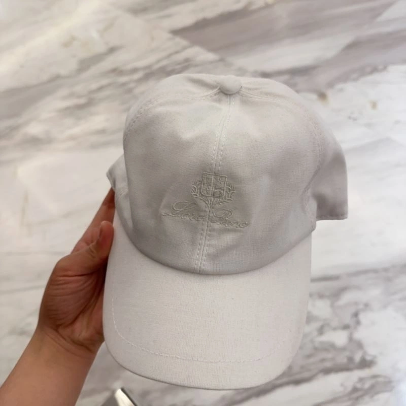Loro Piana Caps Classic 258310