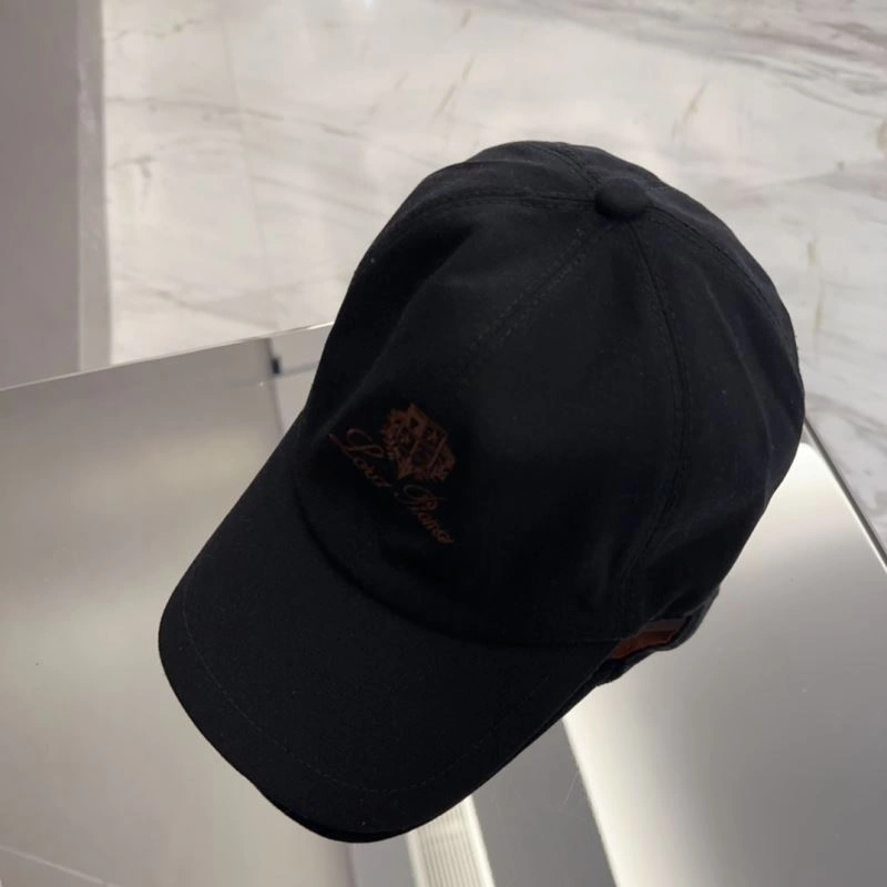 Breathable Loro Piana Caps 258302
