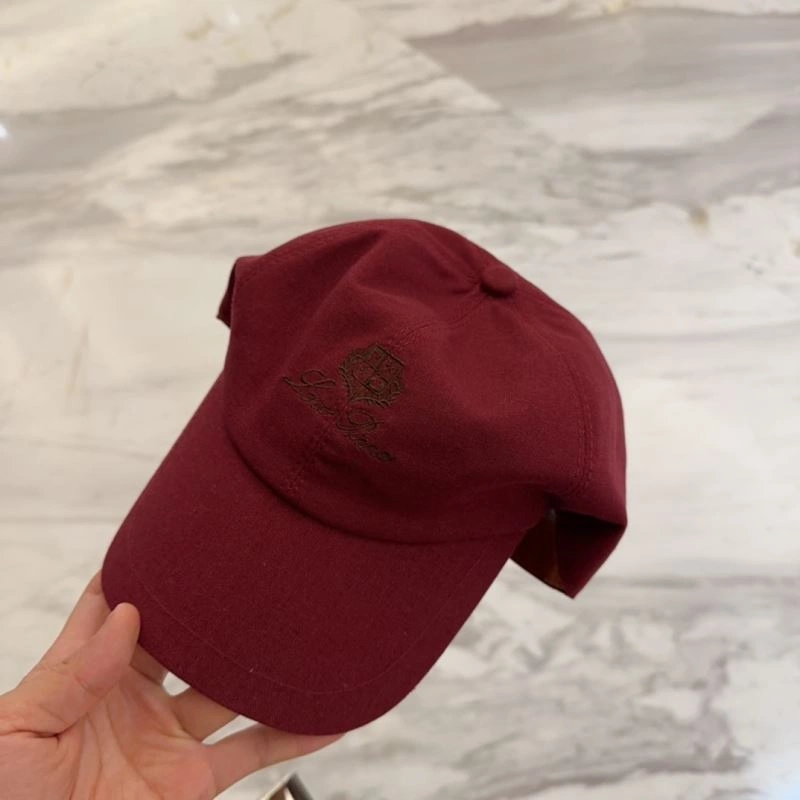 Comfortable Loro Piana Caps 258296