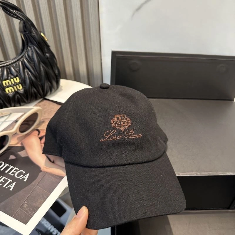 Loro Piana Caps NewStyle 258238
