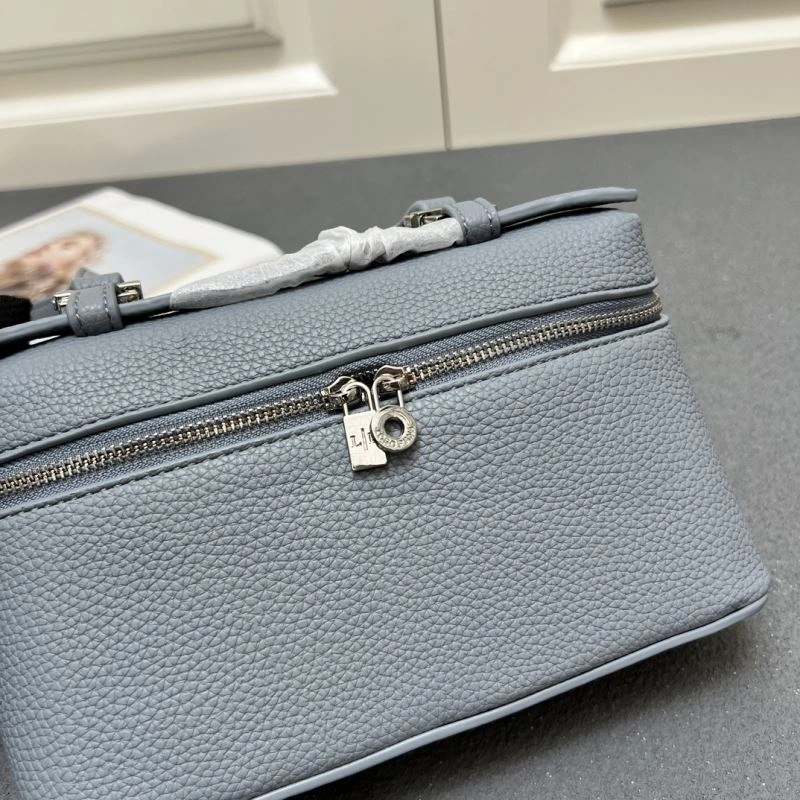 Minimalist Loro Piana Cosmetic Bags 83609