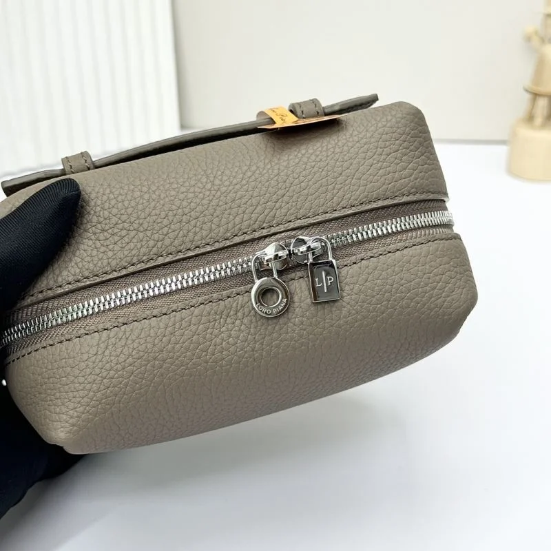 Unisex Loro Piana Cosmetic Bags 44297